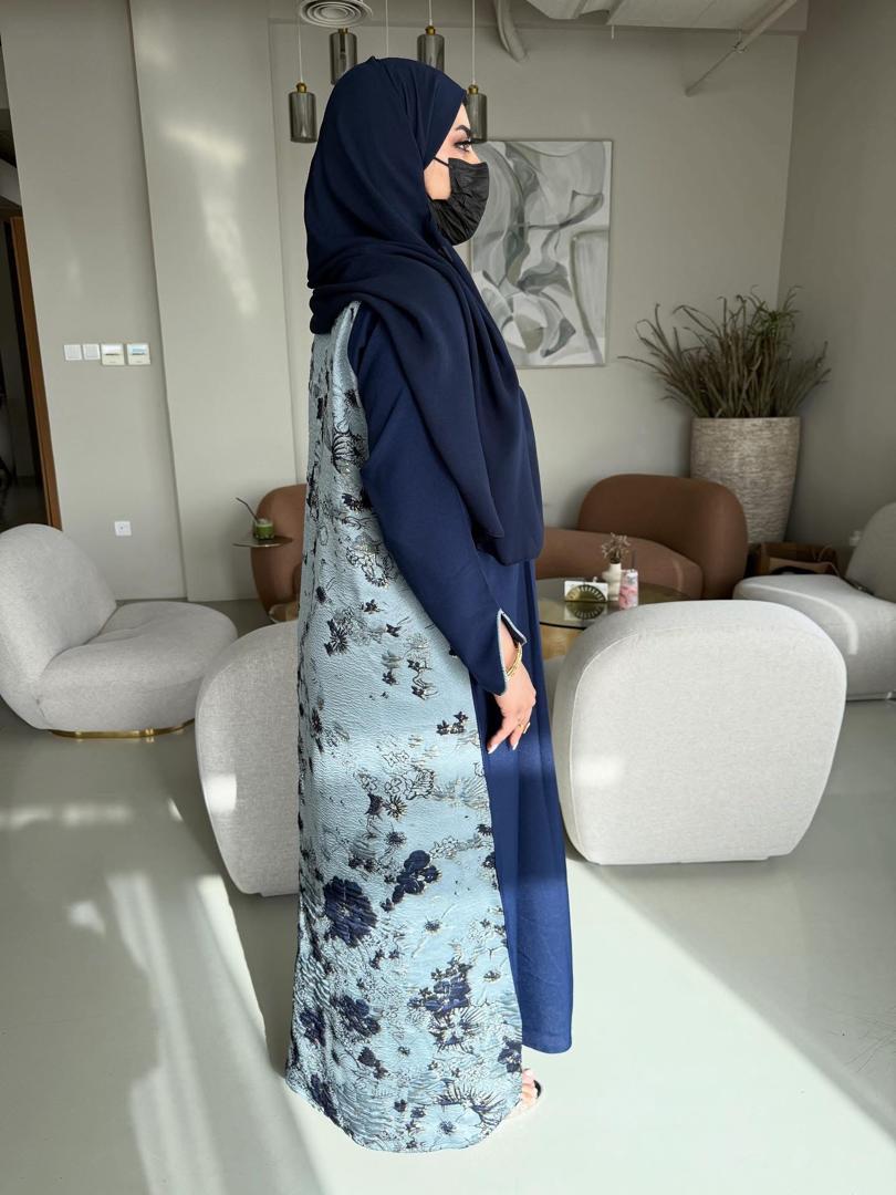 عباية ملونة بيج